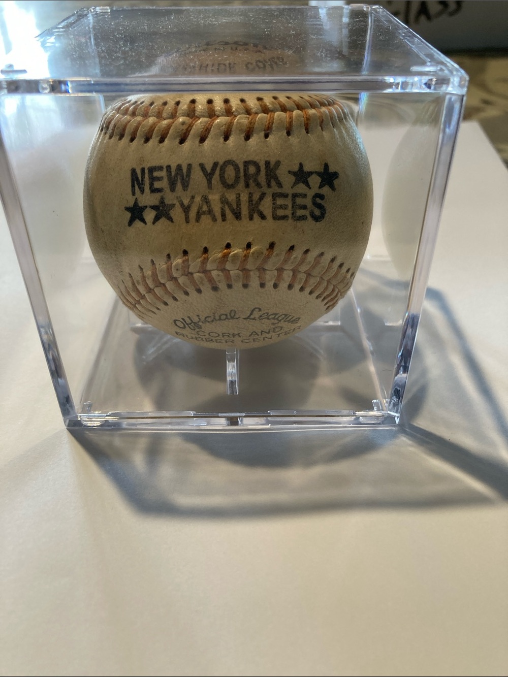 Wilson New York Yankees Display Baseball in Cream and Brown